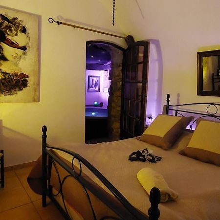Chambre Love Romantique Avec Spa Privee Calvi  Eksteriør bilde