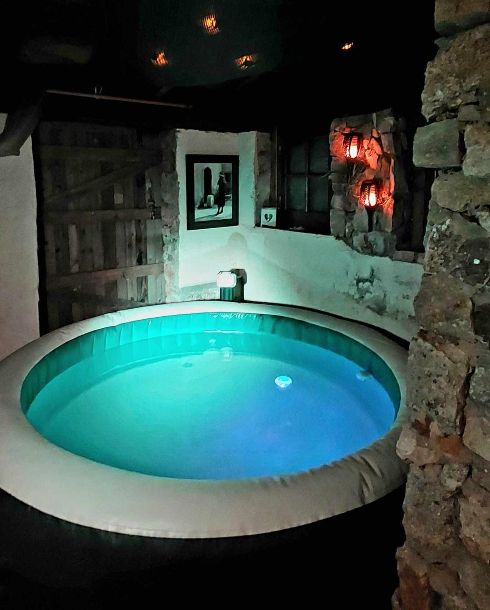 Chambre Love Romantique Avec Spa Privee Calvi  Eksteriør bilde